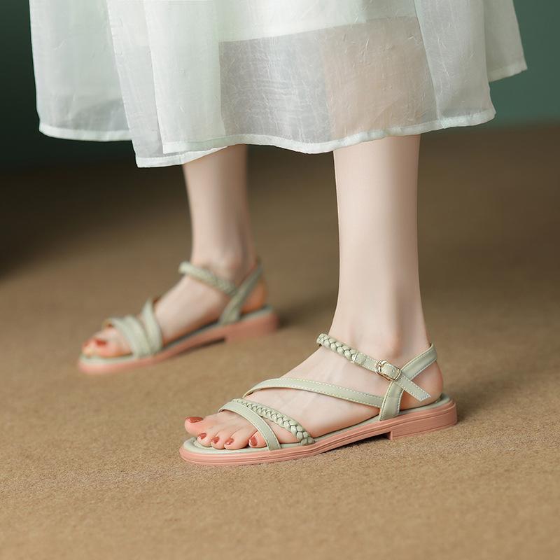 9030-30 Roman Sandals 2025 Internet Celebrity New Versatile Soft-soled Open-toed Flats Beach Shoes