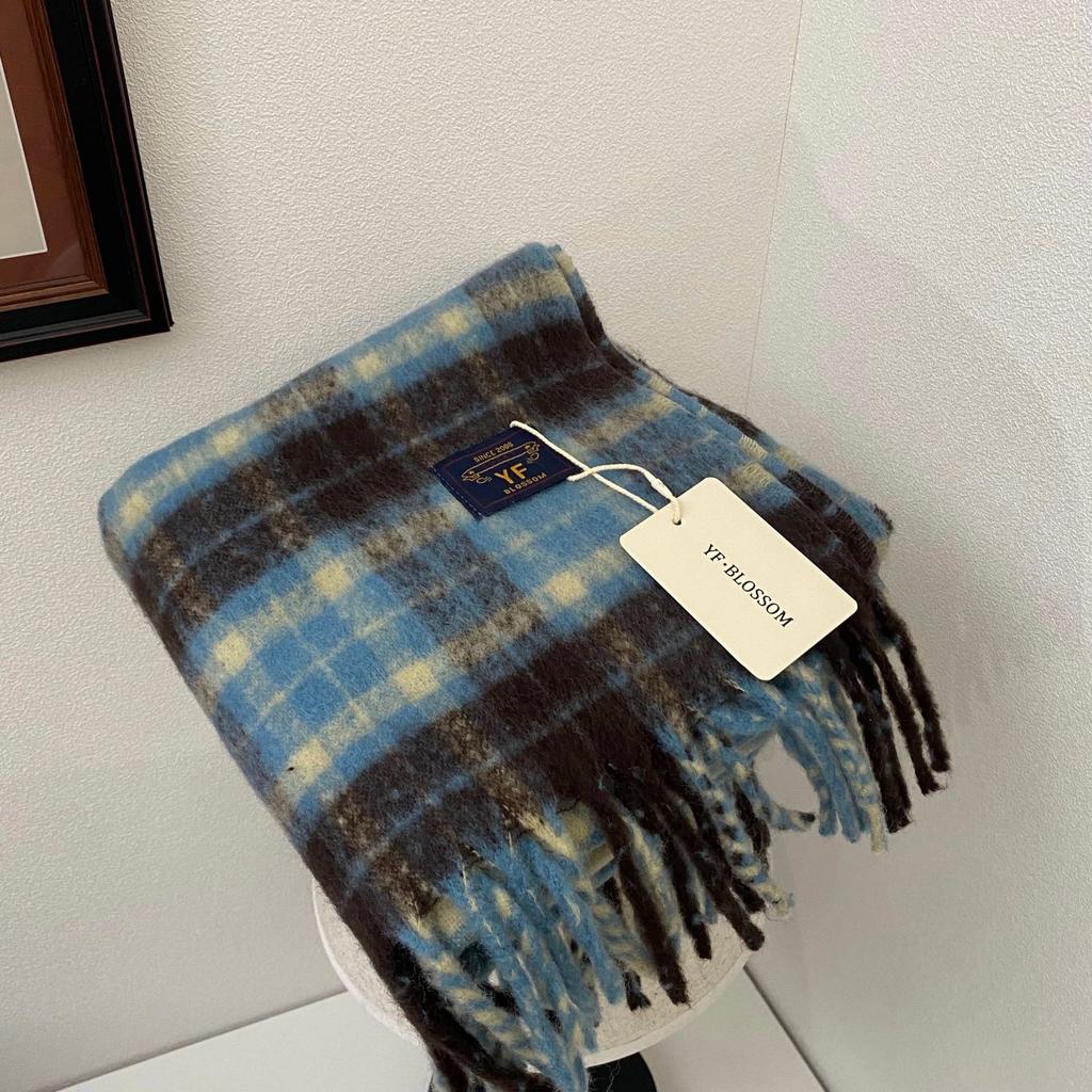 New plaid autumn and winter scarf women's Korean atmosphere tassel warm neck protection mohair thickened scarf