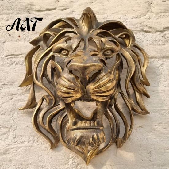 Retro Bronze Home Wall Ornament Lion Sculpture, Resin Decorative Art, 3D Animal Head Sculpture for Living Room Figurine, Hollow Hanging Pendant Indoor