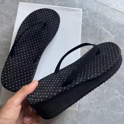 Women's Slippers Polka Dot Pattern 2024 New Outdoor Lightweight Soft Sole Slope Heel Design Herringbone Women's Slippers Slip On