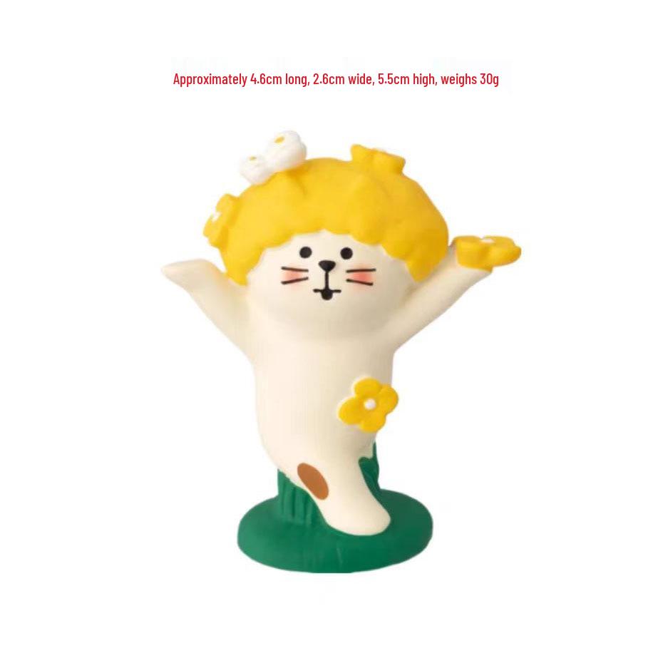 ZAKKA Resin Cat Figurine: Creative Desktop Ornament and Trendy Gift
