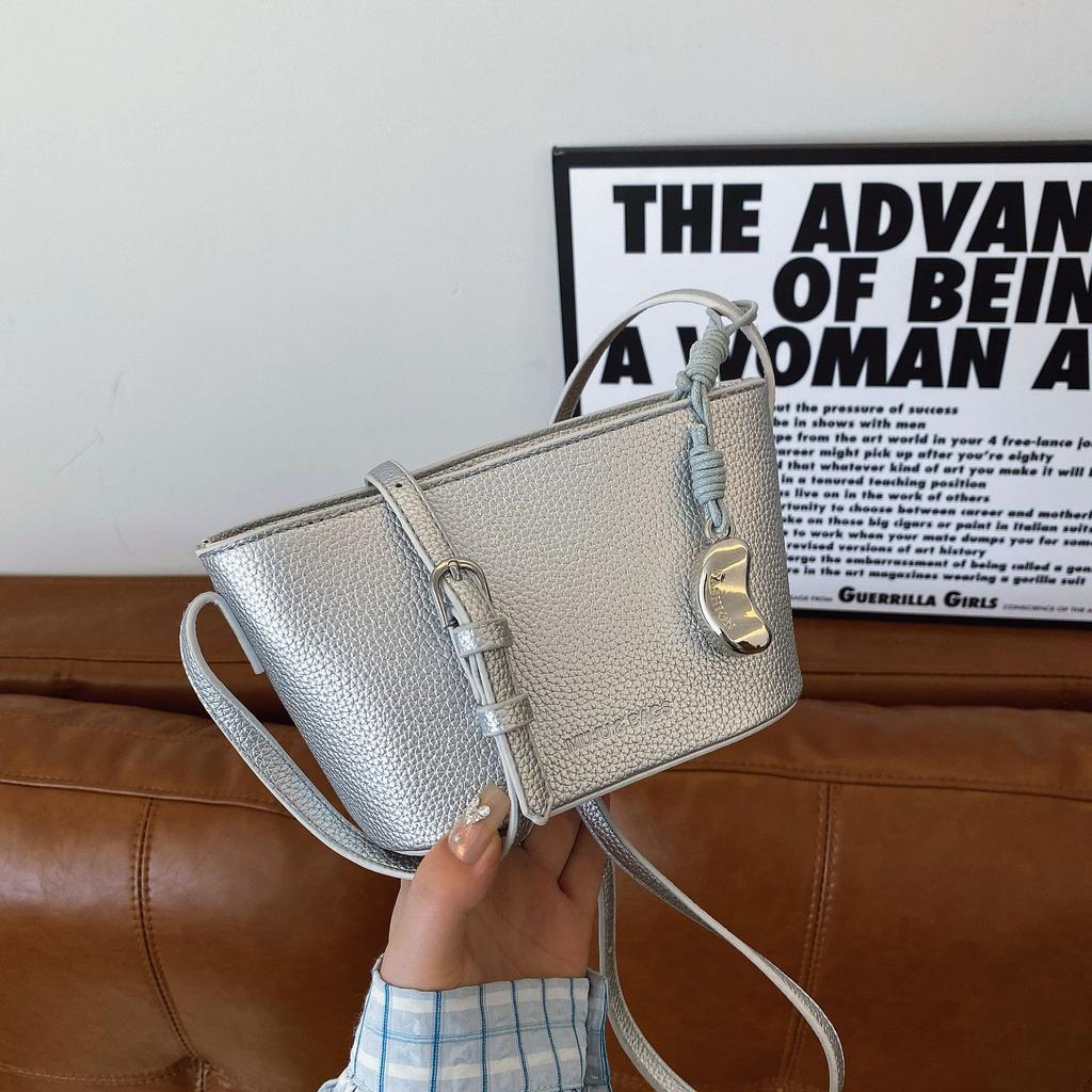 [Thirteen Lines of Small Ingots] Fashion Women's Bags 2025 Summer New Foreign Style Bags Versatile Trend Single Shoulder Oblique Span Bags