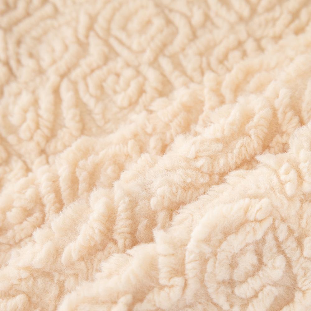 Autumn and Winter Soft Living Room Sofa Towel Creative Caterpillar Comfortable Rose Velvet Home Sofa Towel Solid Color Blanket
