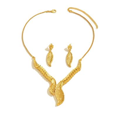 Lightweight Allergy Resistant Alloy Leaf Jewelry Set With Necklace Earrings Accessory For Sensitive Skin