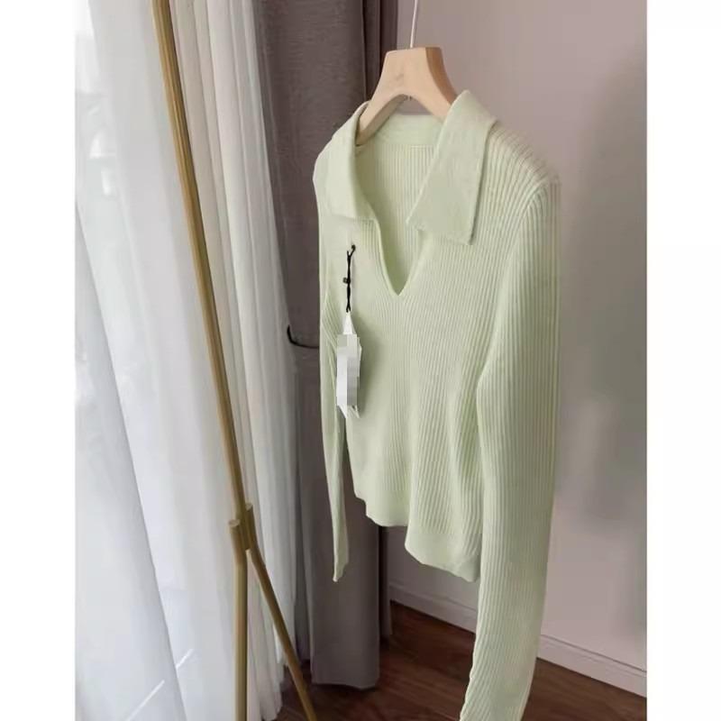 

Темпераментный трикотажный свитер с V-образным вырезом, женский весенне-осенний тонкий, с дизайнерским поло, нишевый базовый, с коротким топом внутри one size fits all зелёный