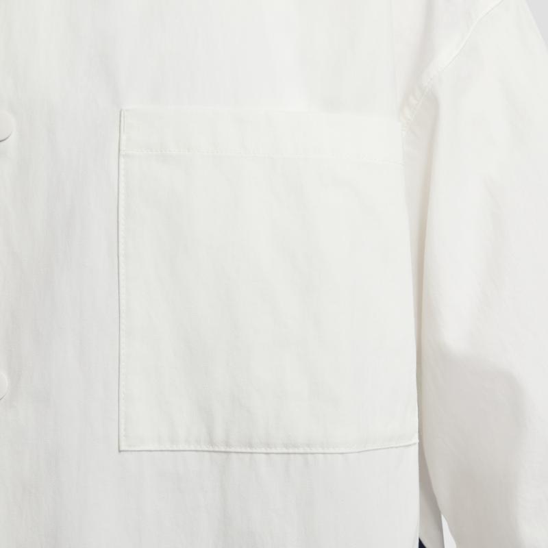 Nike Košeľa s krátkym rukávom a gombíkmi s nadrozmerným logom Pánske topy Plachtovo-biela FN3250-133