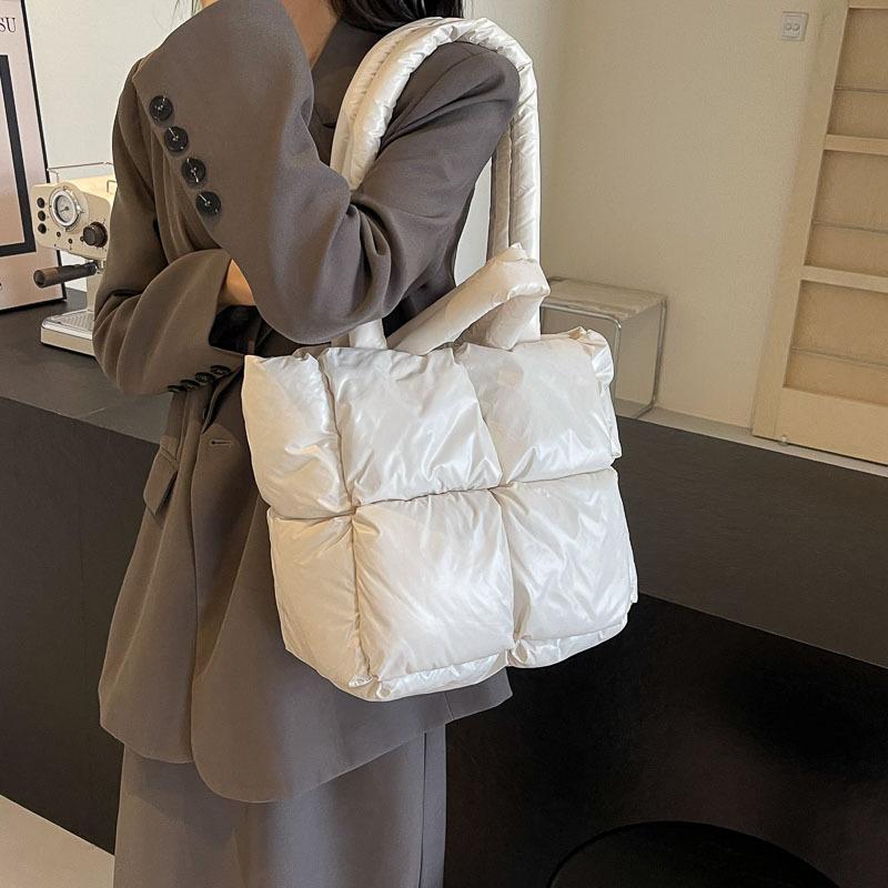 Underarm Bag Women's Large-capacity Soft Cotton-filled Pillow Down Bag Versatile Single Shoulder Portable Tote Bag