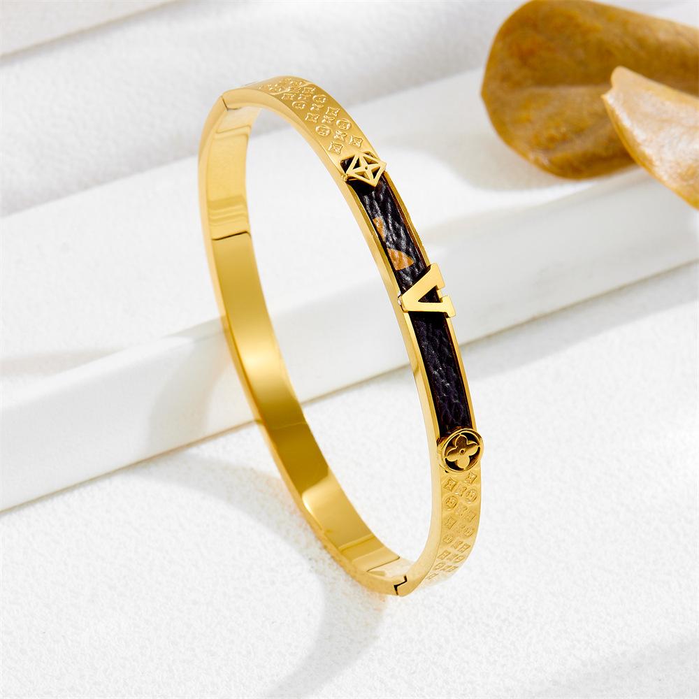 2026 Presbyopia Bracelet Light Luxury Fashion INS Style European and American Versatile Jewelry