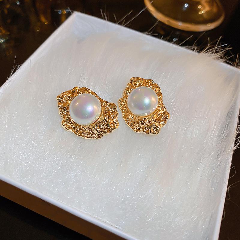 Medieval Vintage Silver Needle Earrings, Temperament Light Luxury Court Style Pearl Earrings Versatile High-end Retro Earrings