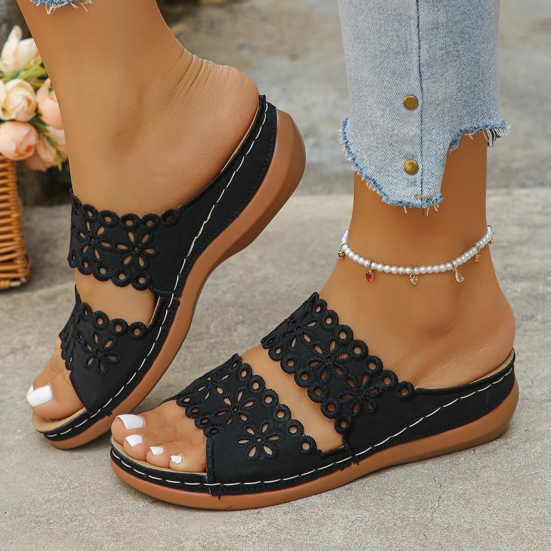 Thick-bottomed one-word slippers women's hollowed-out casual flowers large-size new slope heel cool slippers women's summer