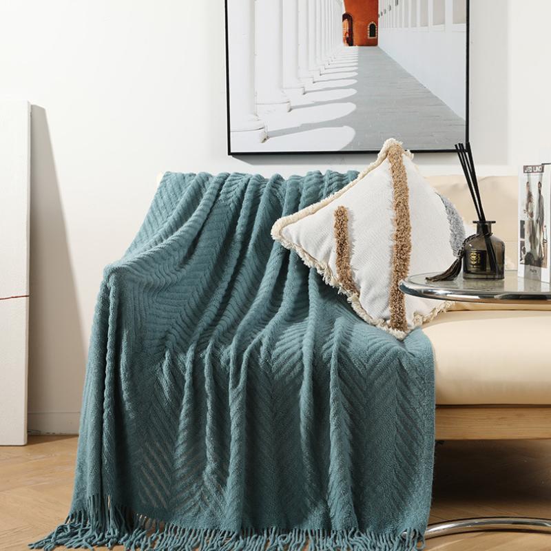 Throw Blanket for Bed, Couch, Knit Woven Blanket with Tassels, Soft Lightweight Cozy Pre-Washed Breathable Farmhouse Decoration for All-Season
