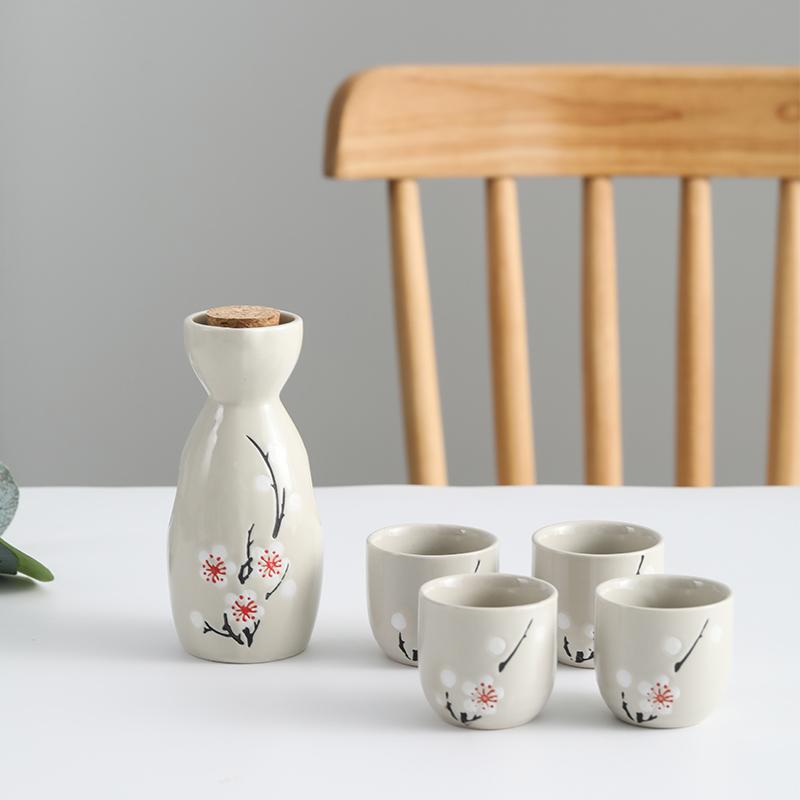 1 Set Japanese Style Sake Wineware Porcelain Underglaze Color Hand-painted Wine Dispenser Ceramic Flagon Liquor Spirits Cups Set