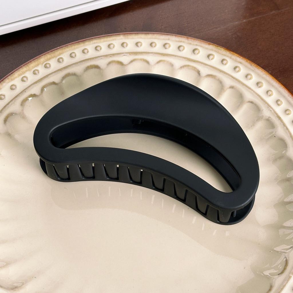 12cm Stylish Retro Hollow Moon Hair Clip For Sophisticated Everyday Looks