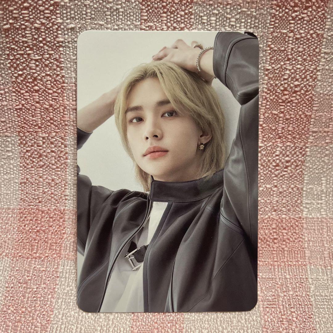 

[Б/У] Stray Kids GALAXY SLBS Хёнджин фотокарточка для обмена