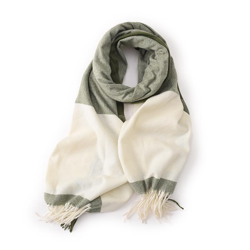 Contrast Plaid Tassel Scarf: 2023 Warm Korean-Style Shawl, Imitation Cashmere for Couples in Autumn & Winter.
