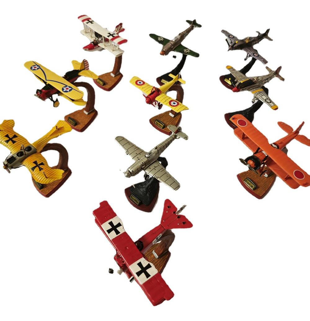 

1/200 Retro Fighter Plastic Model Random Style Random Style