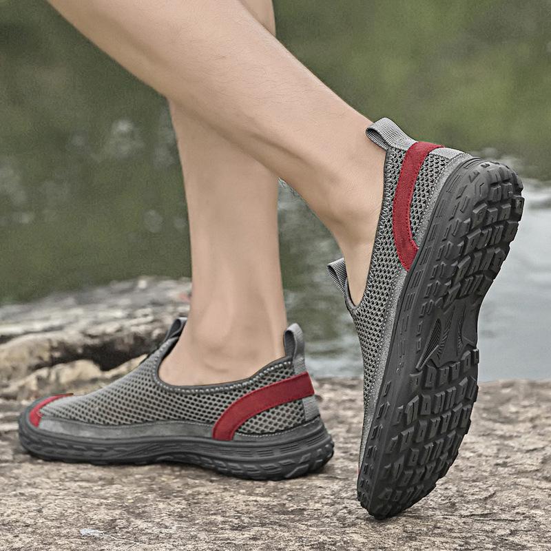 Men's Mesh Slip-on Water Shoes: Lightweight Hiking and Outdoor Trekking Footwear for Summer.