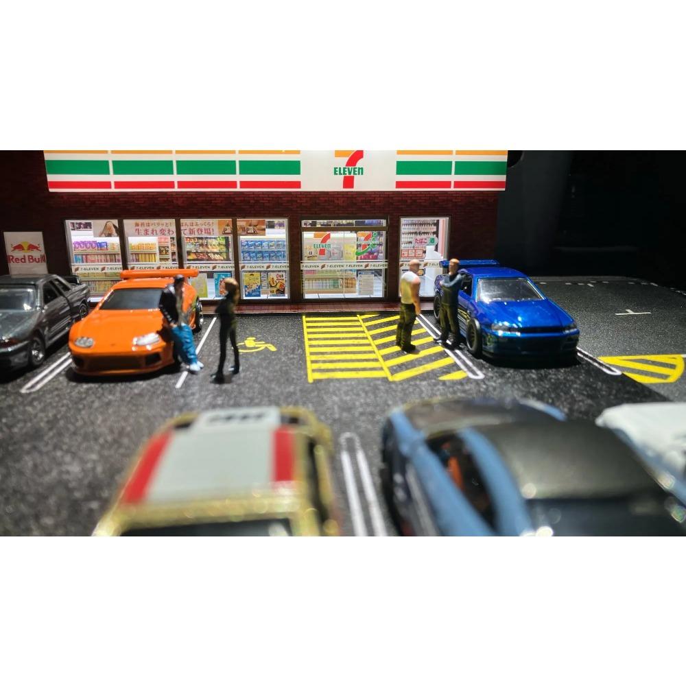 Painted Miniatures 1/64 Paul Walker Gal Gadot Vin Diesel Mini Scene Props Doll Figures Model Cars Vehicles Cars Toys Gift