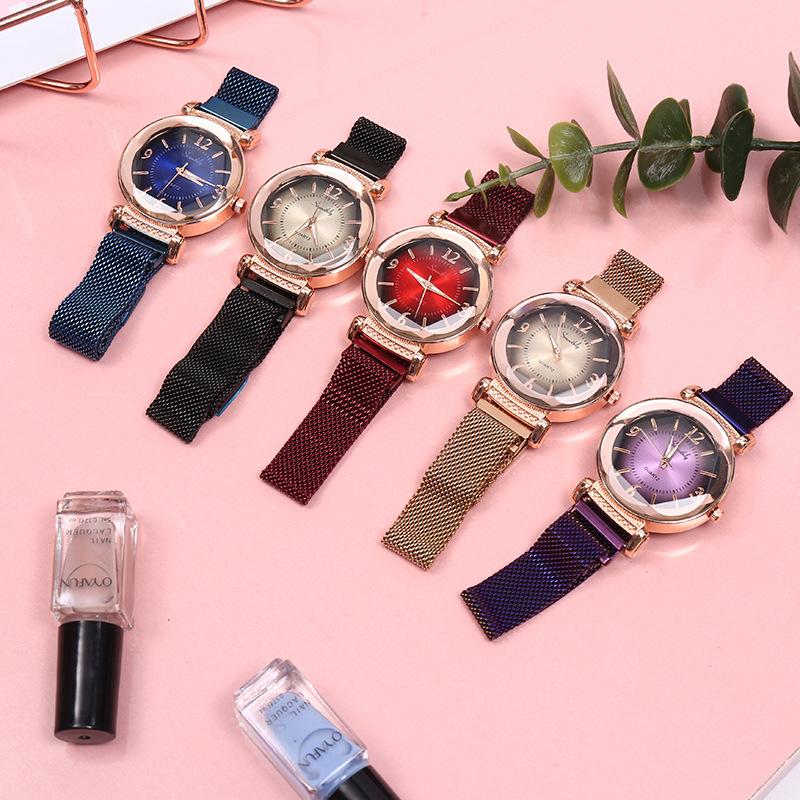 Women Watch Fashion Wild New Watch Magnet Buckle Luxury Fashion Ladies Geometric Roman Numeral Quartz Movement Watch Reloj Mujer