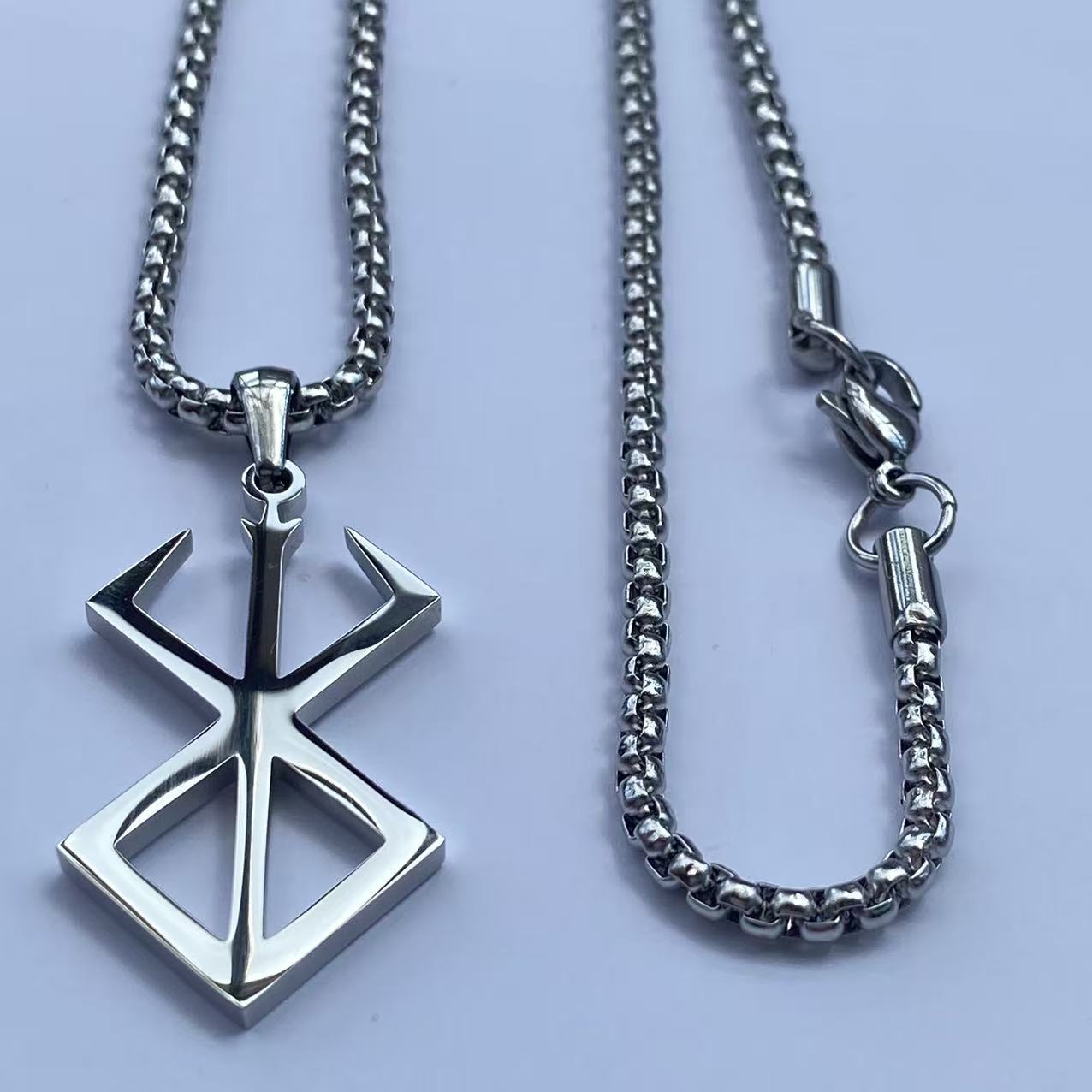 Hochwertiges Edelstahl Berserker Runensymbol Halskette Nordisches Stahl Emblem Nordischer Amulett Talisman Zeichen Halskette Schmuck 50cm gray