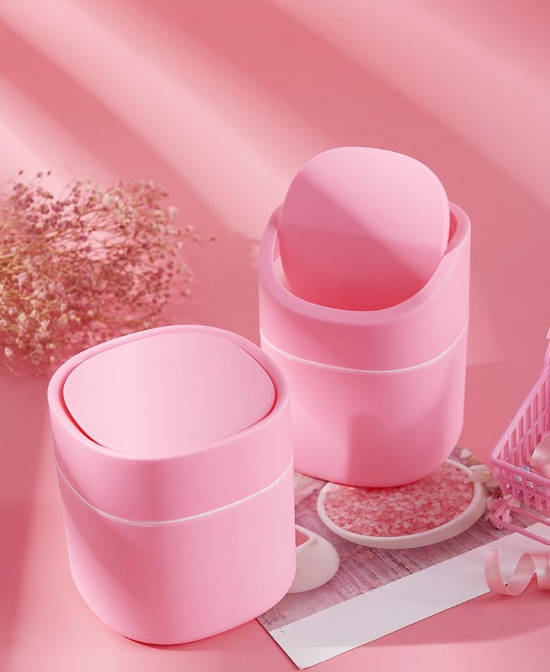 Compact Flip-Top Desktop Trash Can with Lid for Home or Office