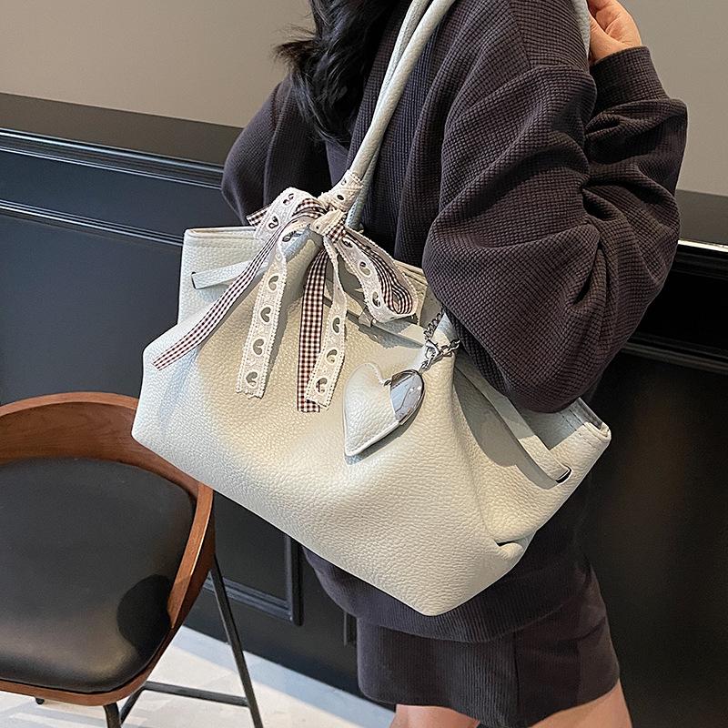 

2025 New Fashion Women s Versatile Summer Shoulder Bag - Trendy Small Handbag