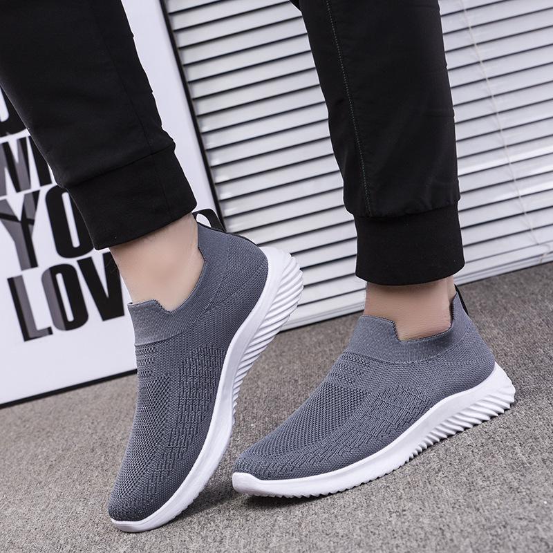 Atmungsaktive Herren-Slip-on-Freizeitsportschuhe mit Arbeitssicherheitsmerkmalen
