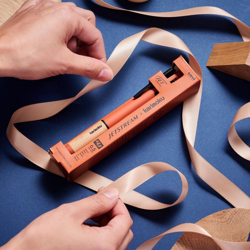 Karimoku x Uni Mitsubishi Jetstream 4+1 Begränsad Upplaga Trä Multi-penna