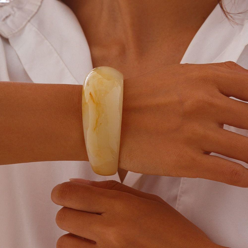 Bohemian Irregular Wide Bracelet Shiny Retro Hand Ring Simple Acrylic Open Bangle Decoration