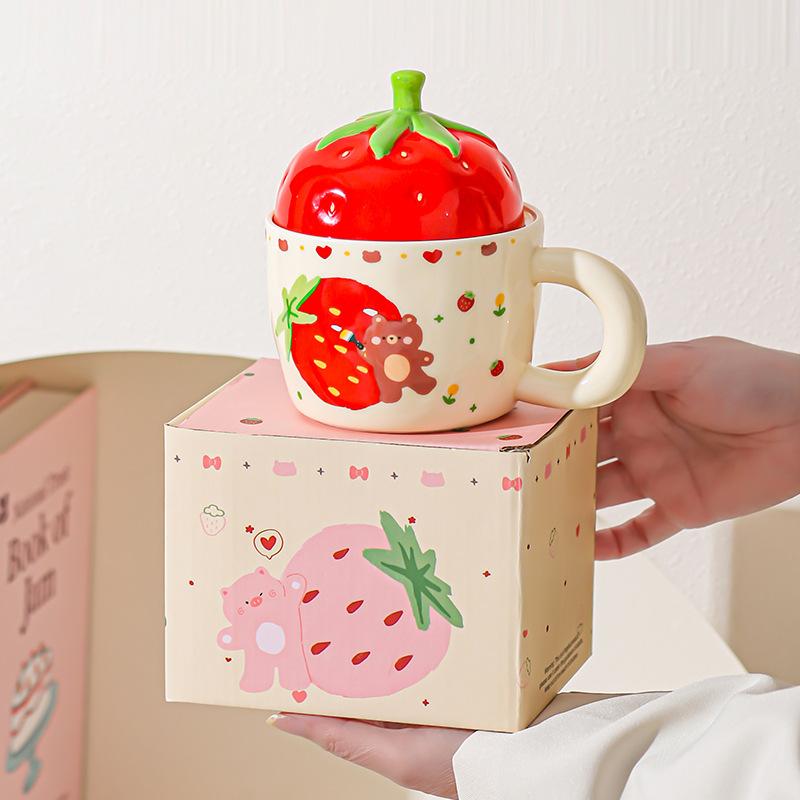 Erdbeerbär Keramiktasse mit Deckel für Mädchen Geschenk Tasse für Haushalt Becher Hochwertig Aussehende Paar Milch Frühstückstasse