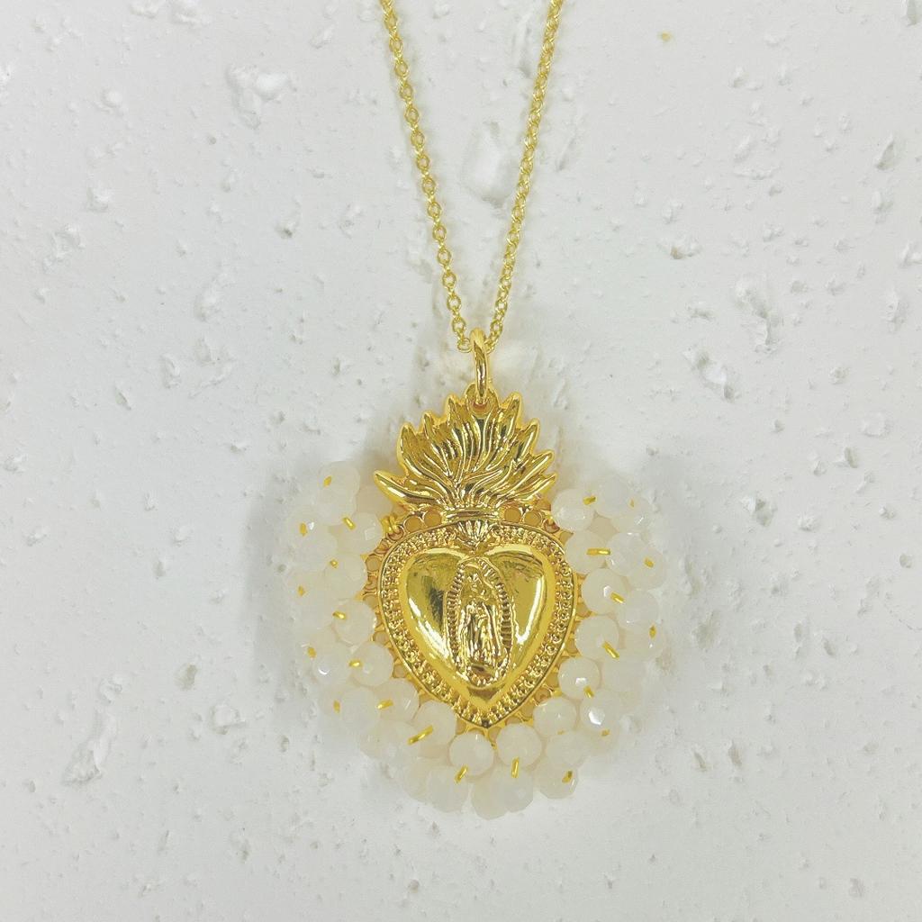 Europäische und amerikanische beliebte handgefertigte Kristallkrone Kupfer Liebe Jungfrau Halskette Anhänger Damenschmuck Geschenk