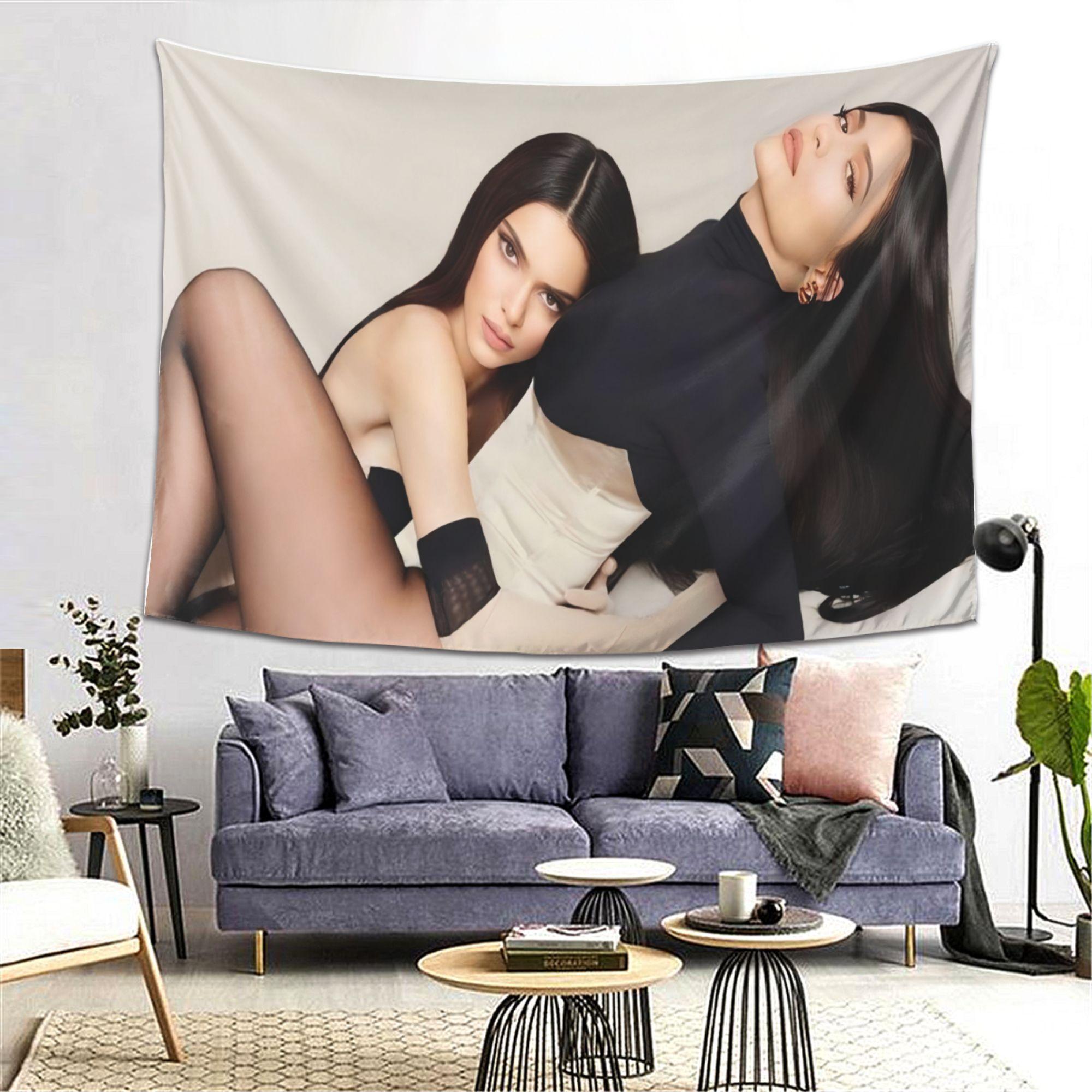 

1pc Elegant Women Portrait Tapestry Sophisticated Formal Attire Wallpaperlike Hanging Decor WrinkleResistant Soft Polyester 74x94cm(29x37in)