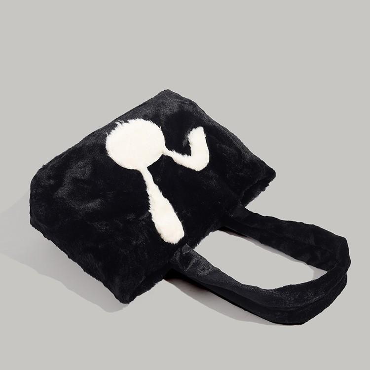 Autumn Winter Fashion Versatile Cartoon Cute Large Capacity Shoulder Bag for Women New Furry Handbag Commuter Tote Bag