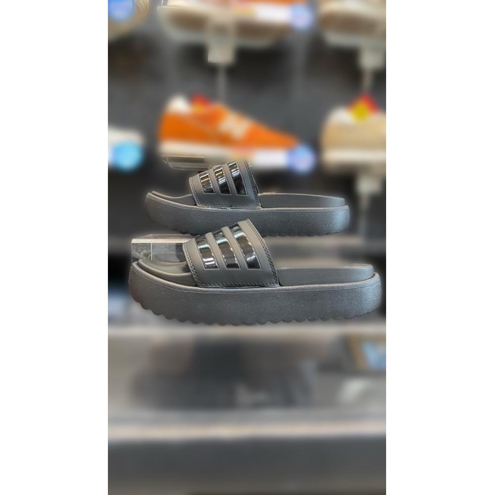 

Женские тапочки на платформе adidas Adilette HQ6179