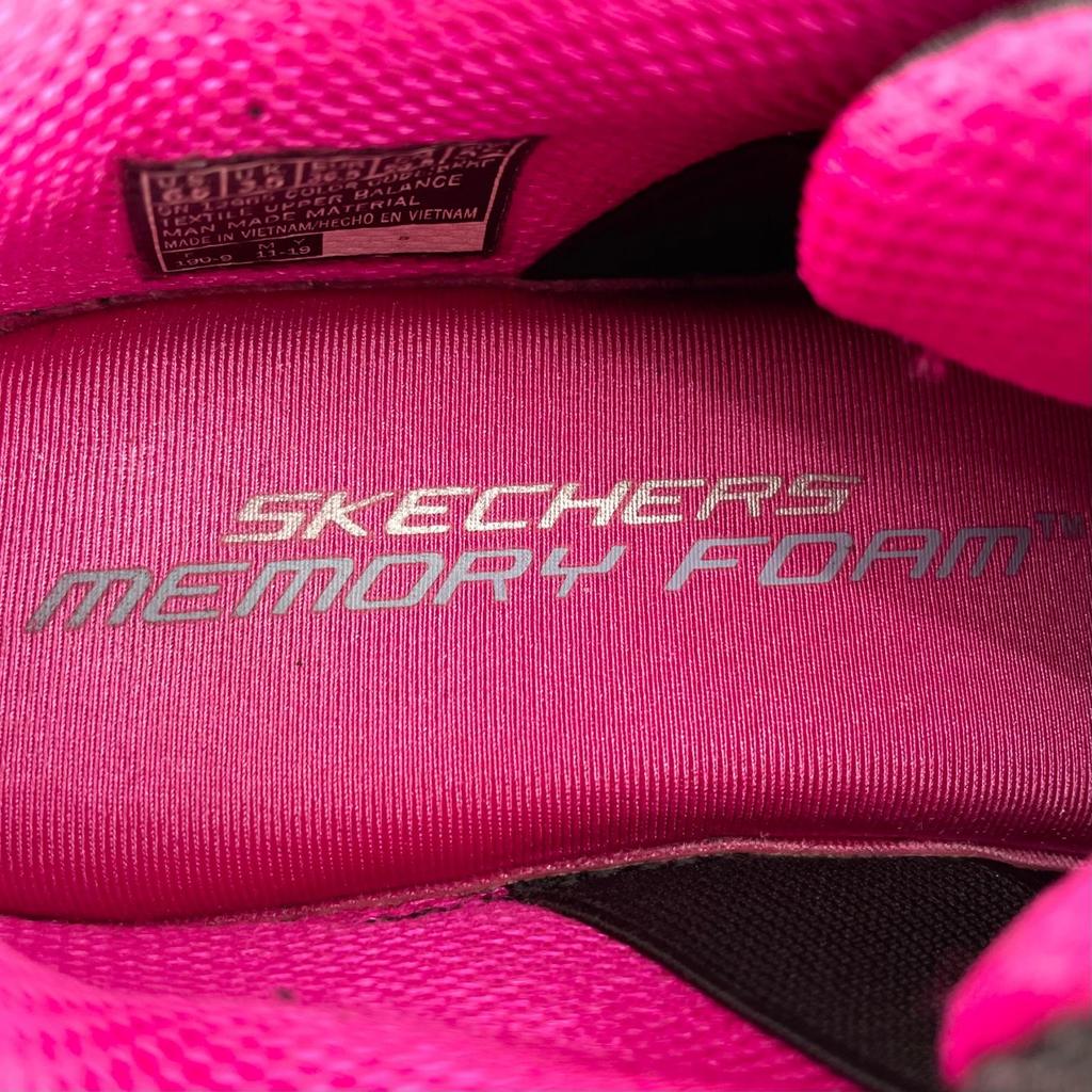 Sketchers Memory Foam Sneakers Black Women JP23.5 EU36.5 US6.5 Used