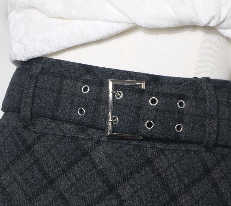Women's High Waist Plaid Wool Skirt with Belt - Winter A-line Hip-Hugging Short Skirt