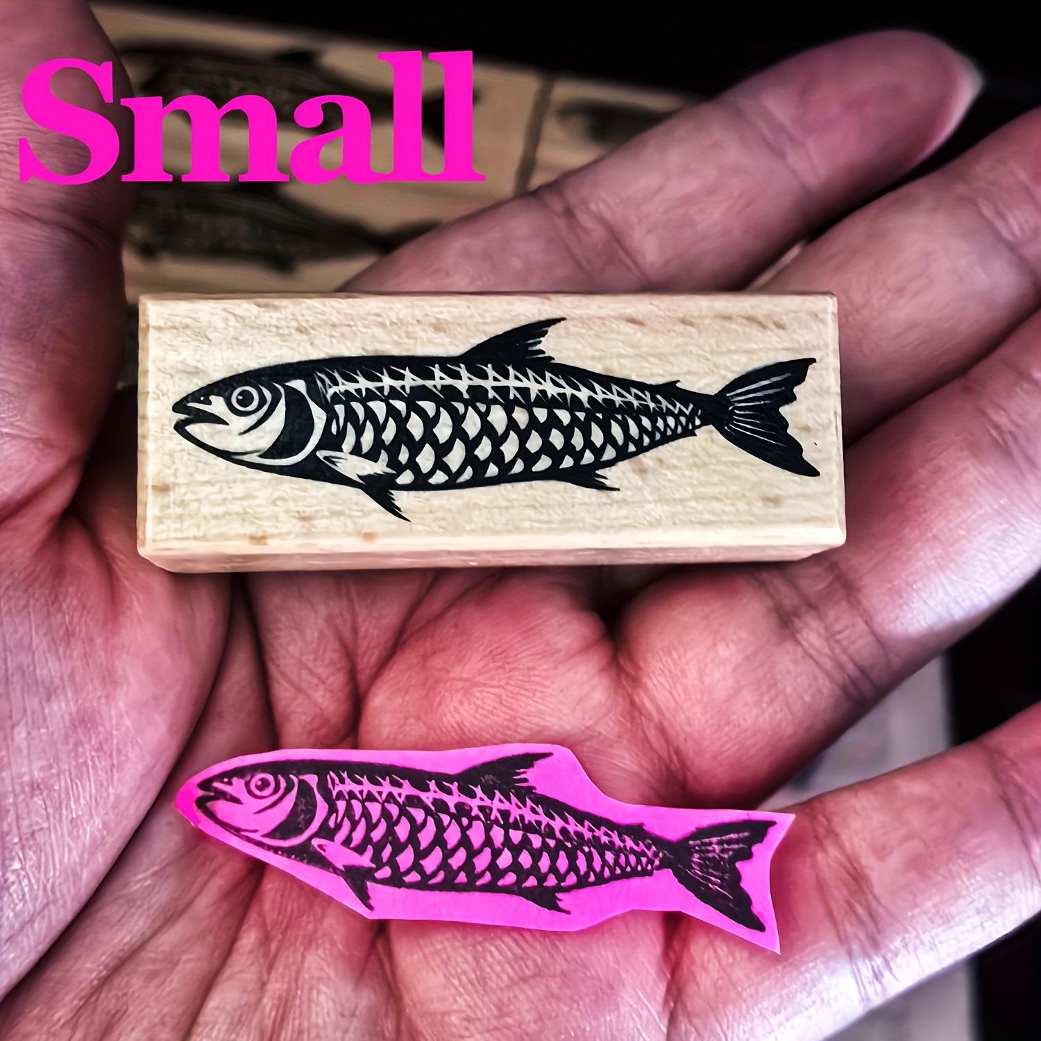 

Set of 1 fish stamp, ideal for DIY projects, bullet journals and more. A lovely sardine stamp, available in large and small sizes. Short: 1 дубильна кора