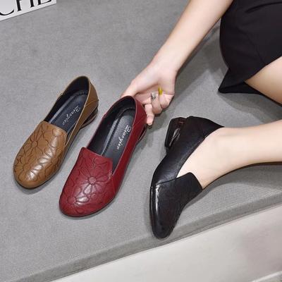Véritables chaussures simples pour femmes en cuir souple printemps et automne brodées bout rond talon bas chaussures en cuir 2024 nouveau cuir pur confortable sof