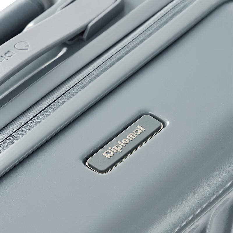 Diplomat HM-61082-3 20-inch Carry-on Luggage