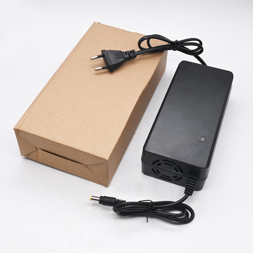 High-Power 12V 12.6V Universal 5A Lithium Battery Charger 3S 18650 Li-ion Smart Charger EU