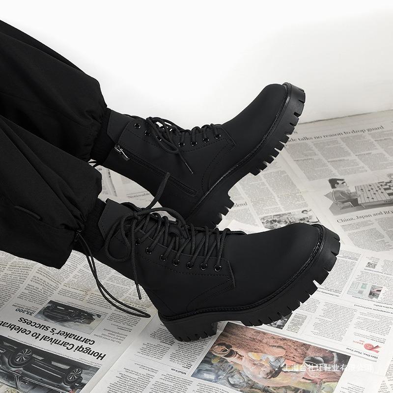 Martin Boots Men's Black High-top Leather Shoes 2 New Medium-top Locomotive Boots Boys Heightening Leather Boots