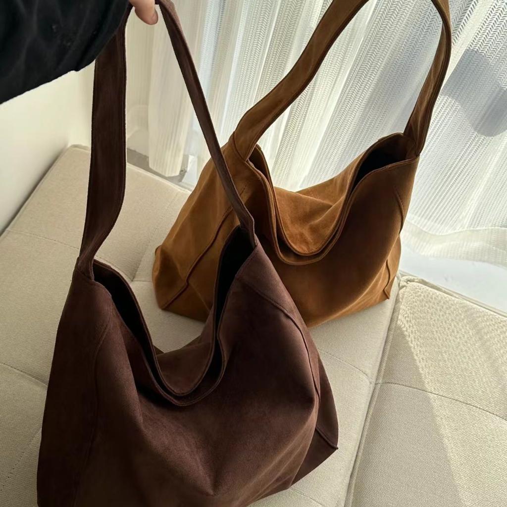 Autumn and Winter Retro Matte Suede Tote Bag Women's 2025 New Large-capacity Shoulder Bag Student Commuting Bag