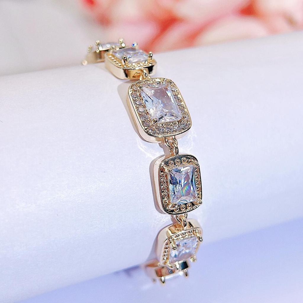 CMM Hochwertiges, eisgeschnittenes, rechteckiges Tennis-Armband mit eisgeschnittenem Zirkonia, luxuriöser Hochzeits-Braut-Handschmuck für Frauen