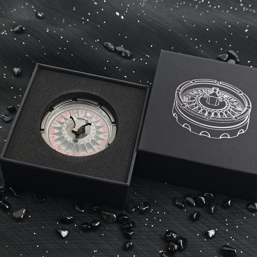 Rotating Metal D20 Dice Ball for DND Tabletop Games and Accessories