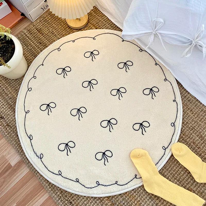 

VIKAMA Cartoon Bow Round Print Carpet Girl Bedroom Bed Non-Slip Soft Mat Living Room Sofa Comfortable Pad Home Decoration 60cmx60cm