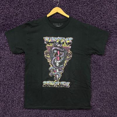 Queens of the Stone Age Snake and Dagger T-Shirt Size Large
