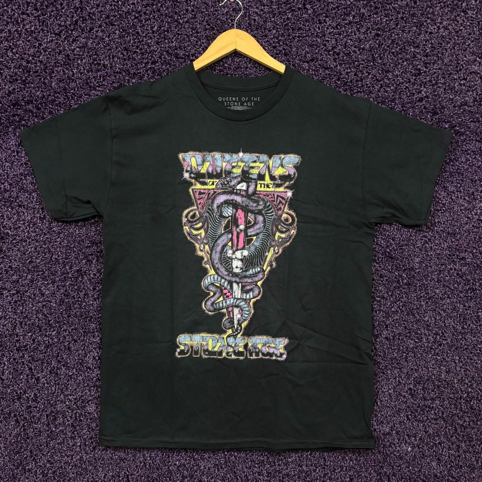 

Queens of the Stone Age Snake and Dagger T-Shirt Size Large XL