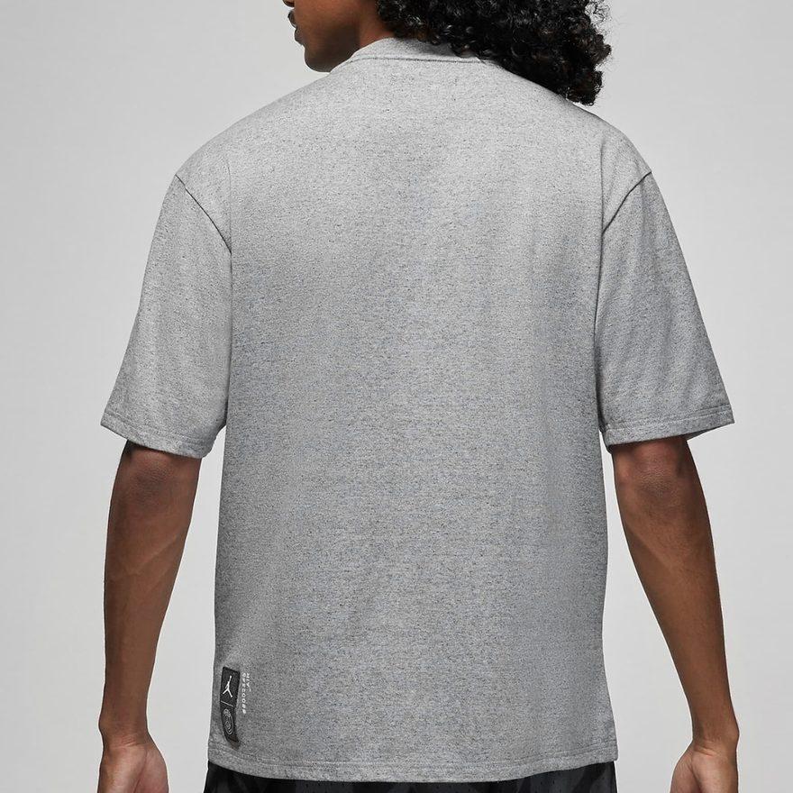 Nike T Shirts Men's Gray Crew Neck Moderate Straight Fit DM3103-010
