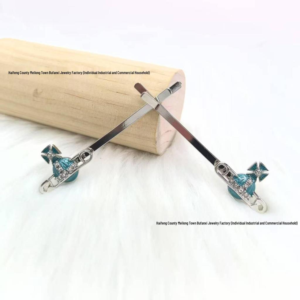 Empress Dowager Saturn Rhinestone Hair Clip: Classic Resin Planet Accessory