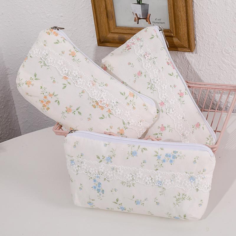 Süßes florales Federmäppchen im koreanischen Stil aus Canvas-Material, tragbar, große Kapazität für Schüler